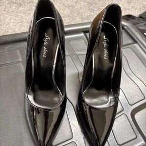 Stylish Black Patent Heels by